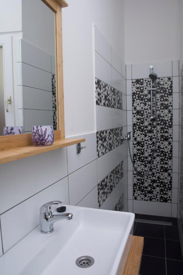 Walnuttree Loft Style Prestige Apartment Budapeste Exterior foto